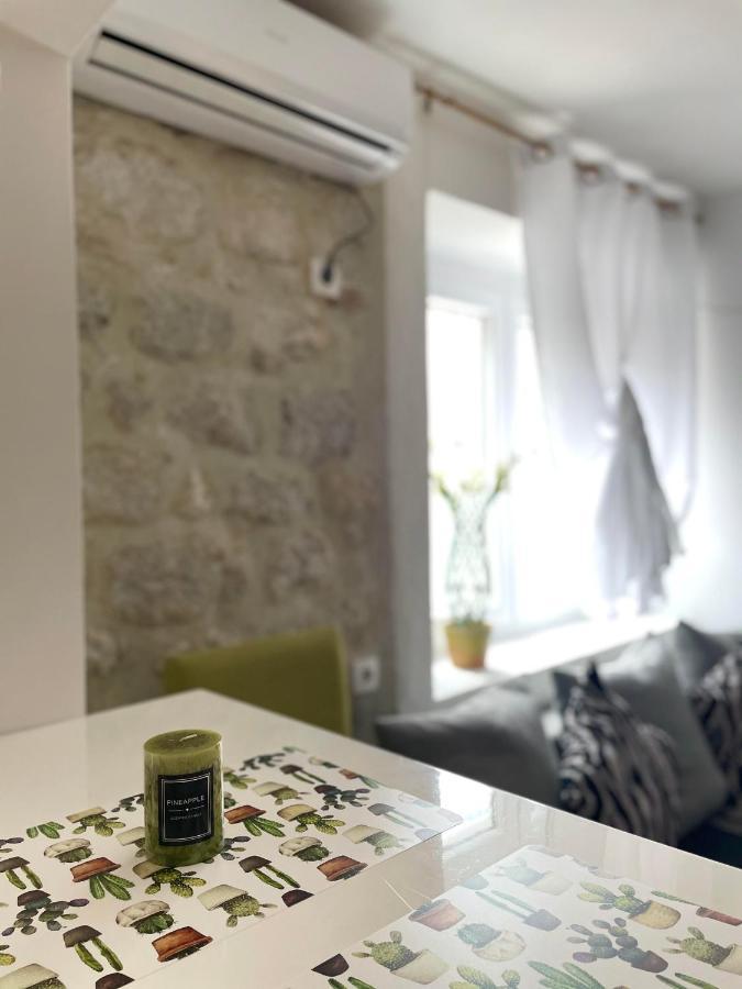 Cozy Little House Kotor Apartment ภายนอก รูปภาพ
