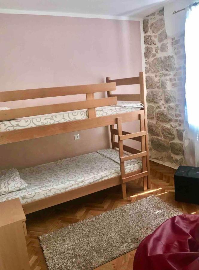 Cozy Little House Kotor Apartment ภายนอก รูปภาพ